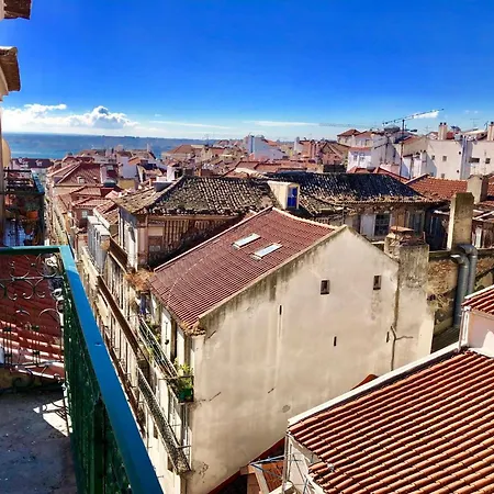 Guest house In - 3lisbon Downtown Private Bedroom River View *